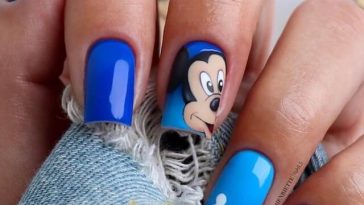 Simple Mickey Mouse Nails